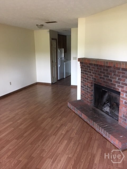 Building Photo - 317 Epps Bridge Rd