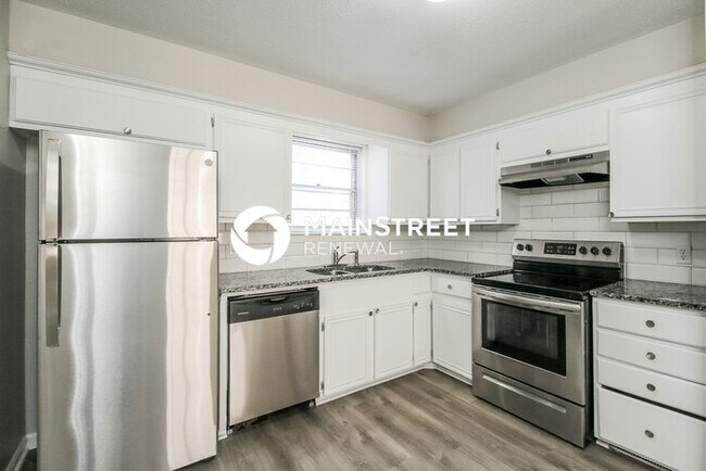 Foto del edificio - 4 Bedroom Pet-Friendly Home in Midwest Cit...