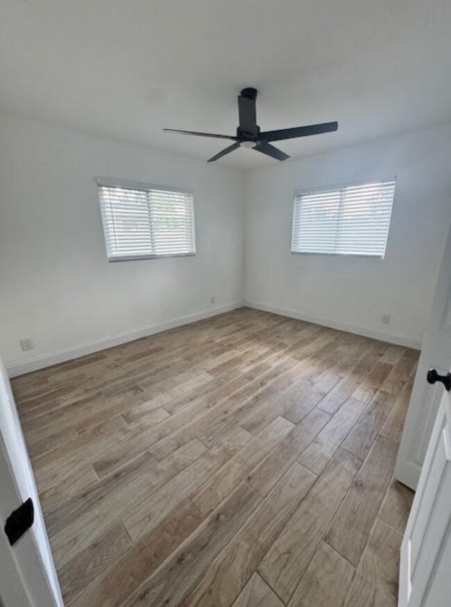 Foto del edificio - 4390 Maple St NE