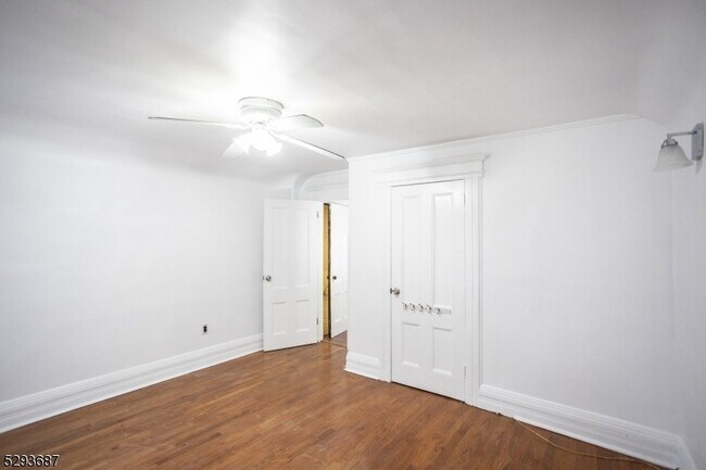 Foto del edificio - 165 Claremont Ave