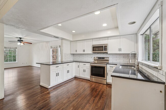 Foto del edificio - 3103 Glade Springs Dr