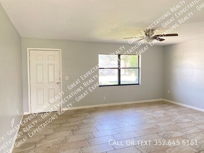 Foto del edificio - Two Bedroom Home In Belleview