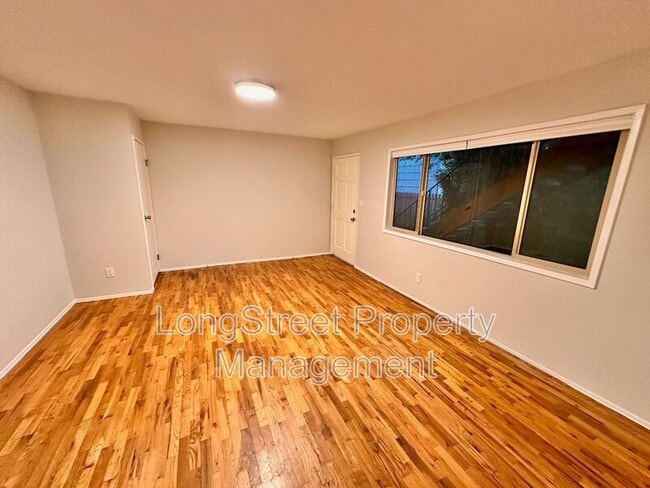 Photo - 123 SE 30th Pl Apartment