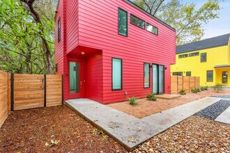 Building Photo - 1118 Walton Ln