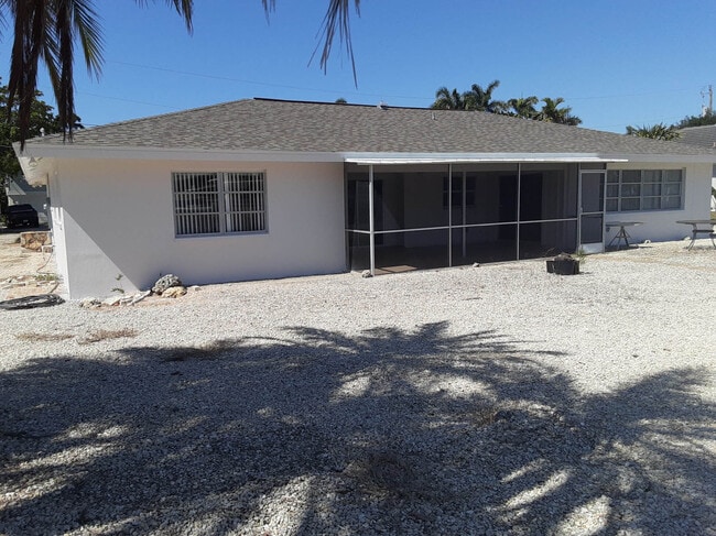 Photo - 1666 Sabal Palm Dr House