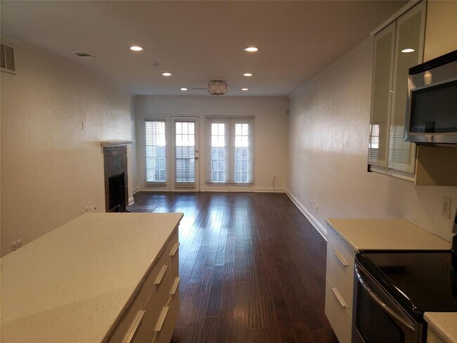 Foto del edificio - 4510 Druid Ln