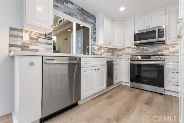 Foto del edificio - 24345 Vista Point Ln