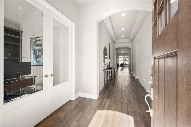 Foto del edificio - 4326 Bluewood Ct