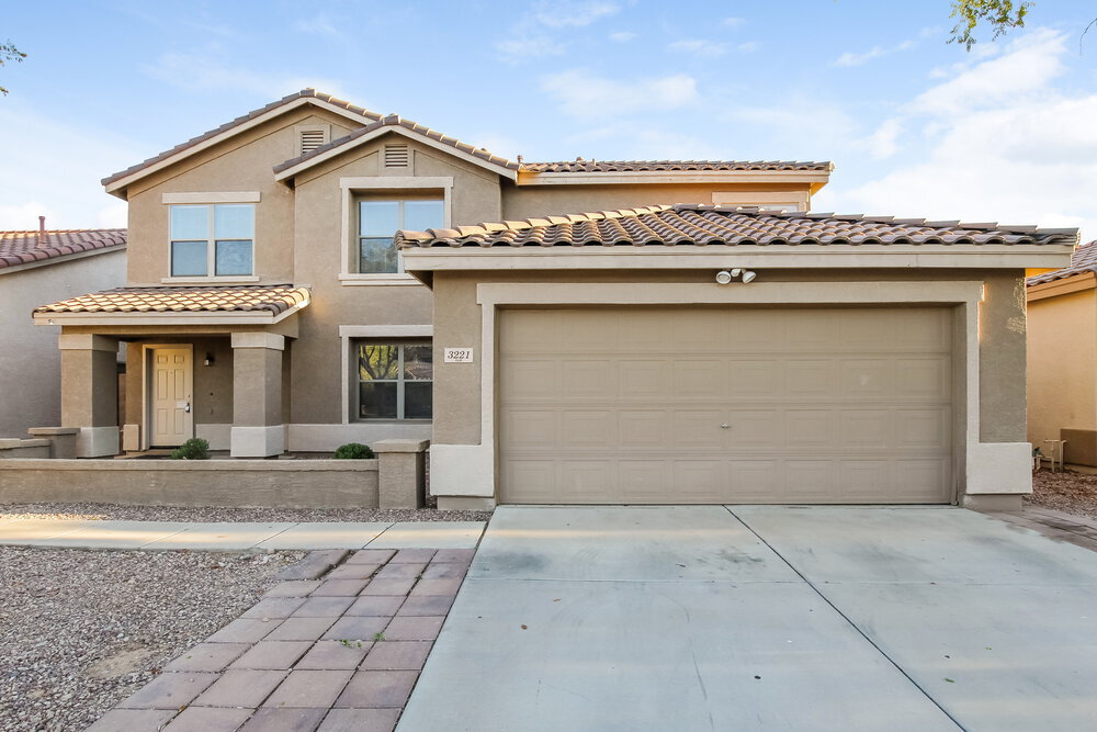 Primary Photo - 3221 W Cavedale Dr