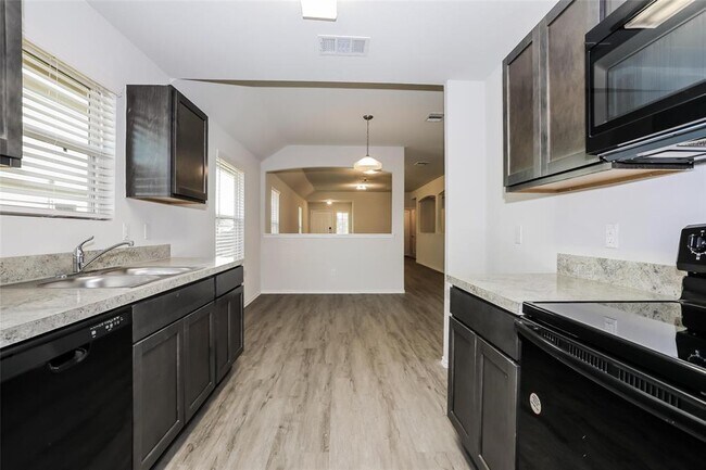 Building Photo - 13532 White Ibis St