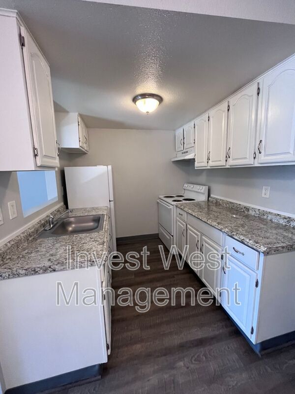 Foto del edificio - 634 SE Russell St