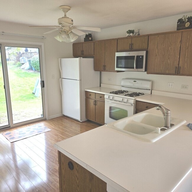 Building Photo - 1192 Sumac Trail