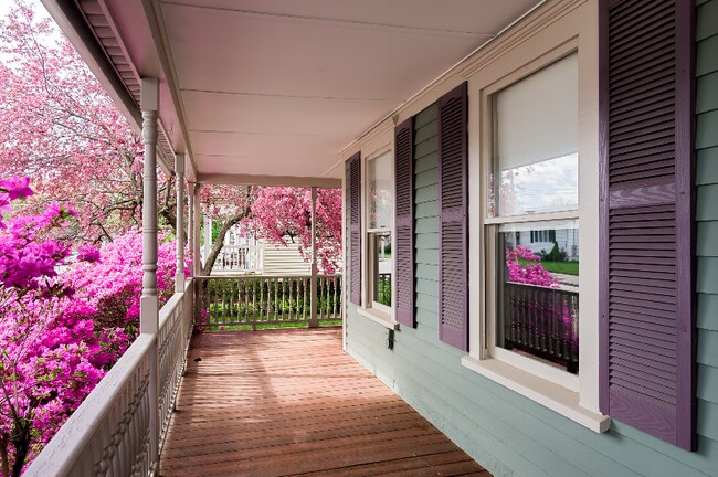 Foto del edificio - 34 Sherbrook Ave