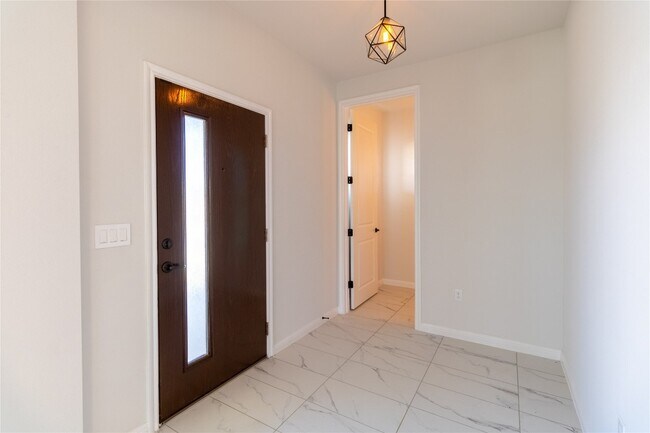 Foto del edificio - 7701 Donnelley Dr