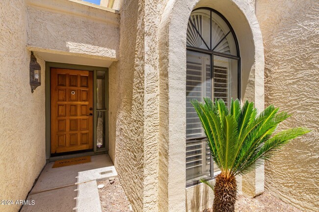 Building Photo - 4850 E Paseo Way