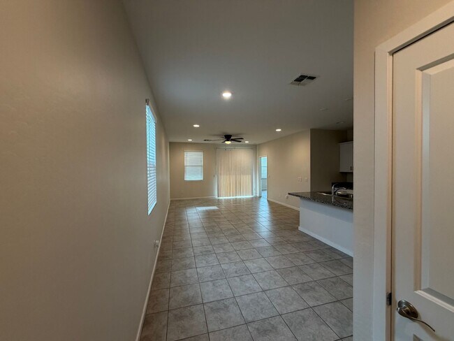 Building Photo - 36987 N Sidewinder Dr