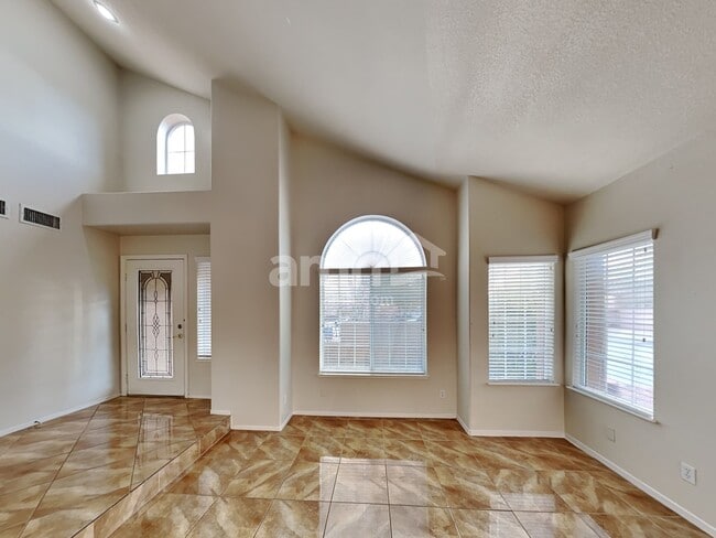 Building Photo - 8188 Sedona Sunrise Drive
