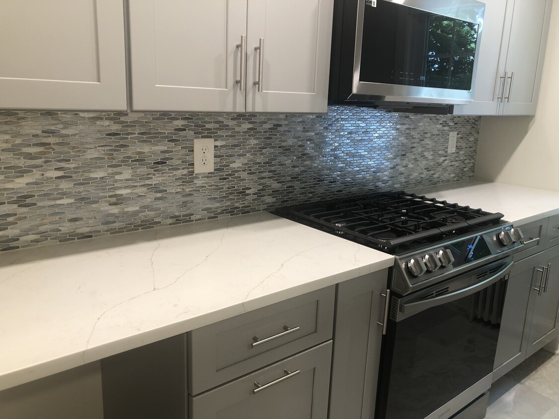 Foto principal - 70-72 Prospect Ave
