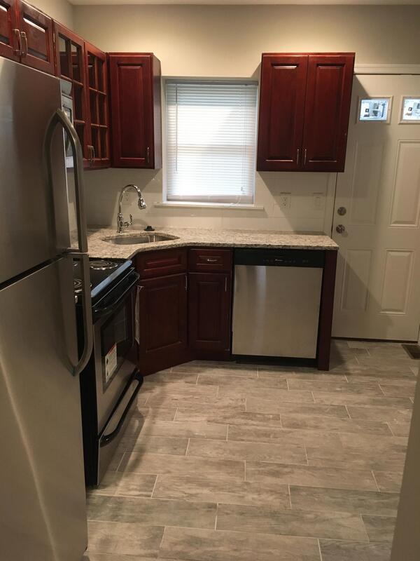 Primary Photo - 1631 S Taney St