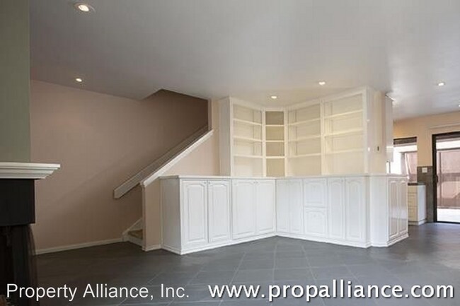Building Photo - 2 br, 2 bath House - 1535 North Rim Court ...