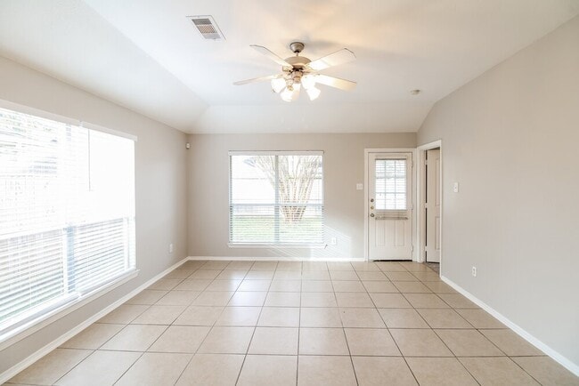 Foto del edificio - 24227 Silver Maple Dr