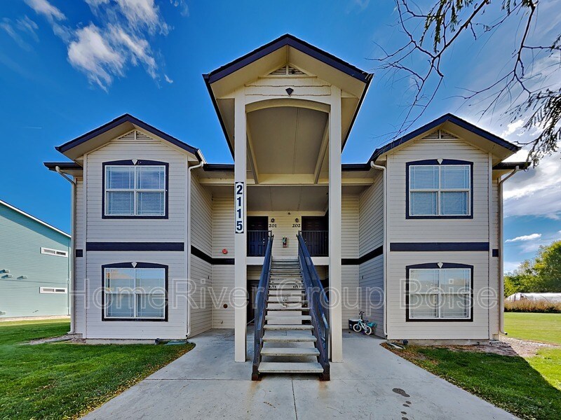 Foto principal - 2115 E Whispering Willow Ln