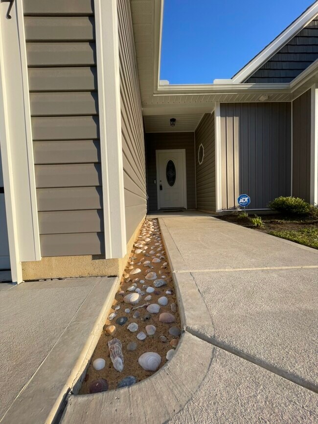 Foto del edificio - 227 Clay Hill Rd