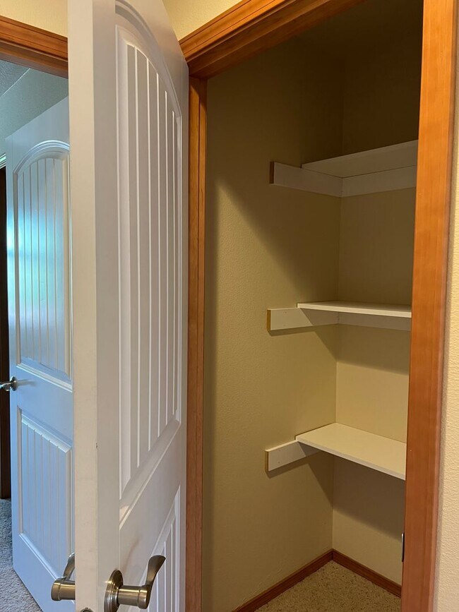 Foto del edificio - 417 SW Pemberly Loop