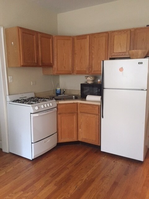 Foto del edificio - 3917 N Southport Ave