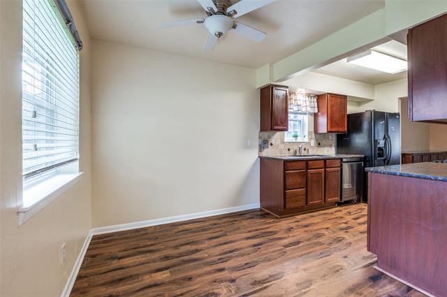 Foto del edificio - 325 Hilltop Ln