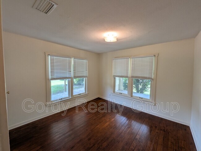 Foto del edificio - 4368 Lee Rd