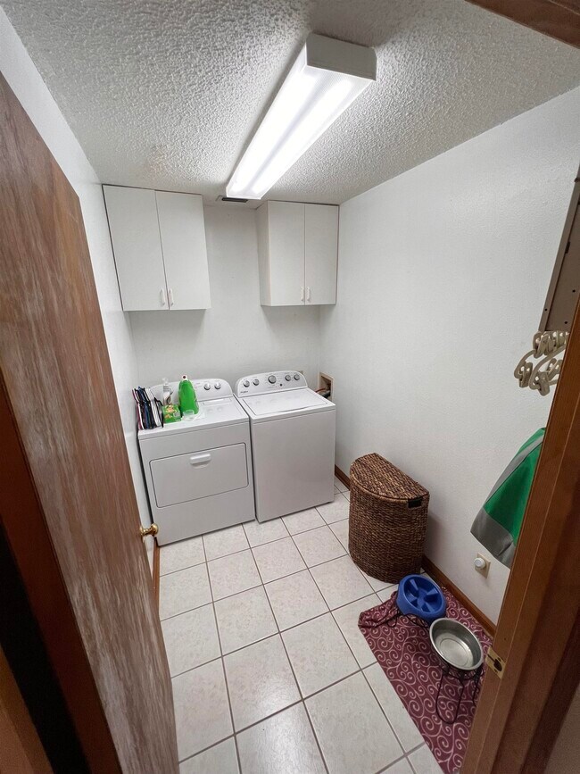 Foto del edificio - 140 Ann Cir