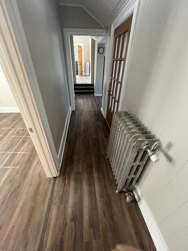 Building Photo - 571 Jefferson St