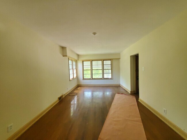 Foto del edificio - 3417 N Kostner Ave