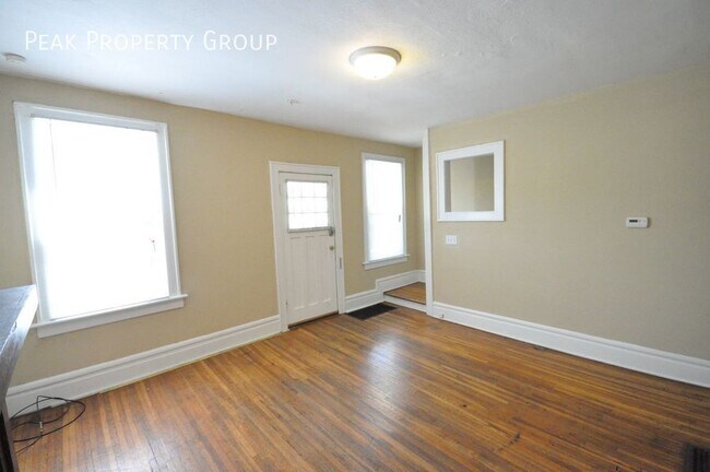 Foto del edificio - 406 E Northwood Ave