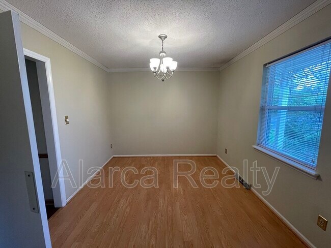Building Photo - 11241 Kingfisher Dr