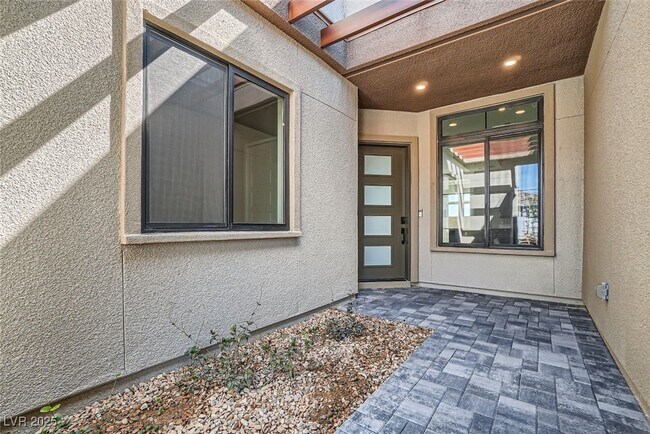 Building Photo - 5024 Terramont Dr