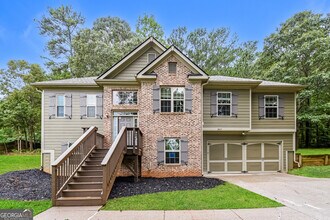 Building Photo - 3823 Refinement Way