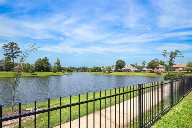 Foto del edificio - 30507 Russell Point Dr