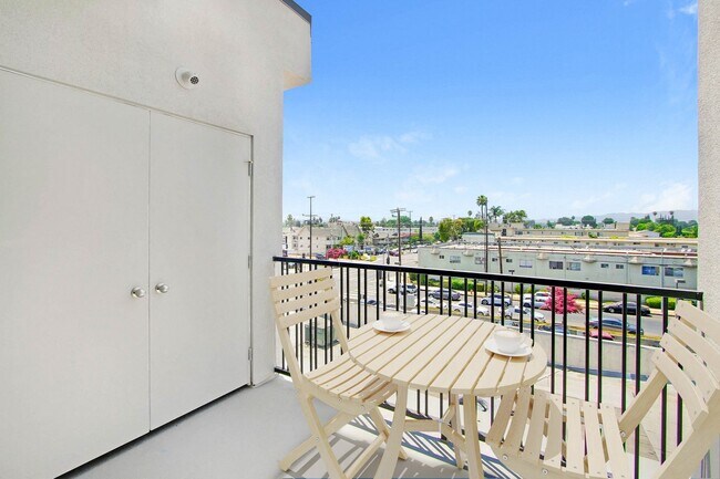Foto del edificio - The Bay Apartment Homes