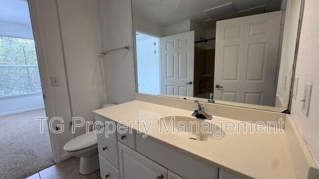 Foto del edificio - 8539 Gate Pkwy W