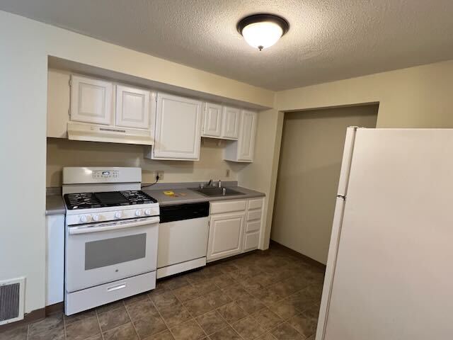 Building Photo - 1 Adams Cir