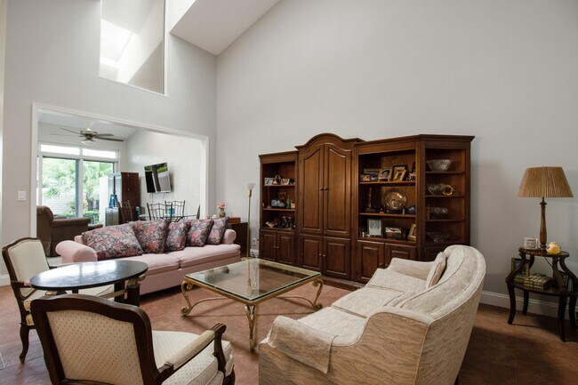 Foto del edificio - 202 Sabal Palm Ln
