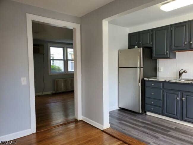 Building Photo - 516 Brooklawn Ave
