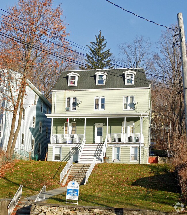 215 N Broad St Peekskill, NY 10566 Rentals Peekskill, NY