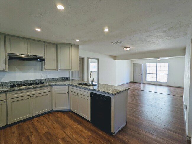 Building Photo - 6303 Georgianna Dr