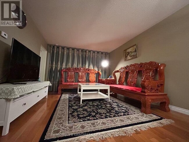 Photo du bâtiment - 336 Hollyberry Trail