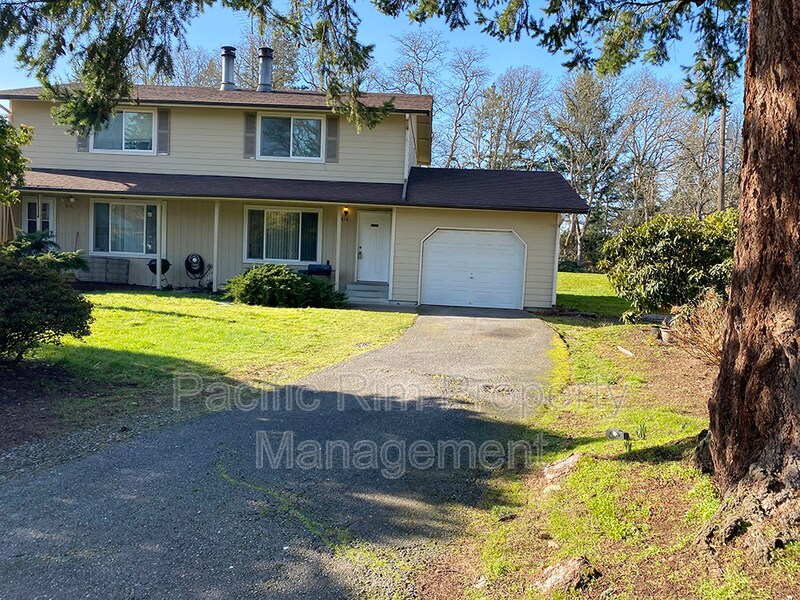 814 196th St E, Spanaway, WA 98387 Condo for Rent in Spanaway, WA