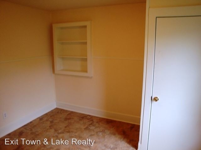 Building Photo - 212 Maynard Ln