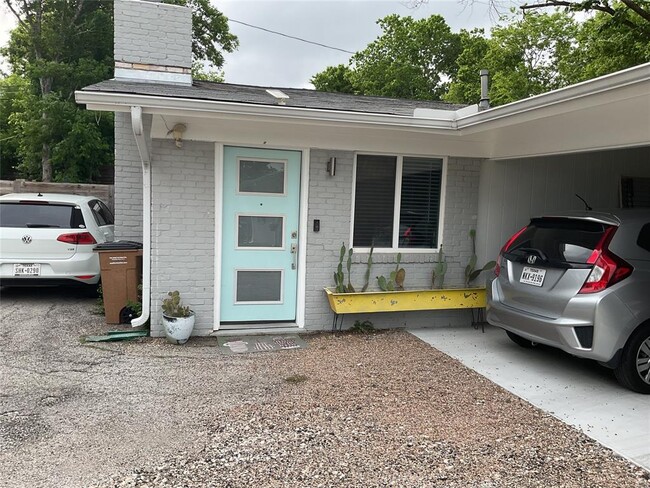 Building Photo - 6306 Vioitha Dr